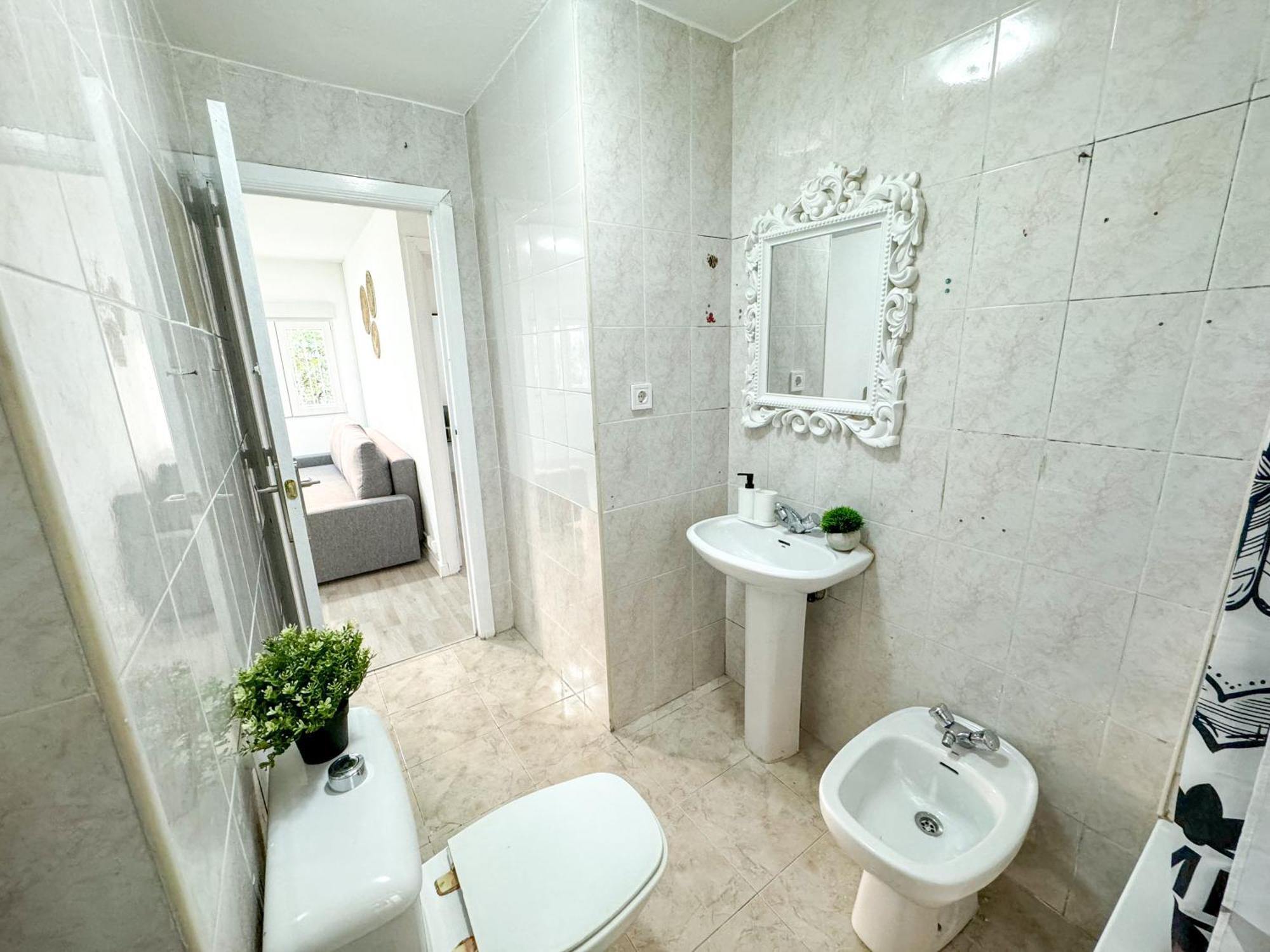 Madrina Del Pilar - Turistea Apartment *